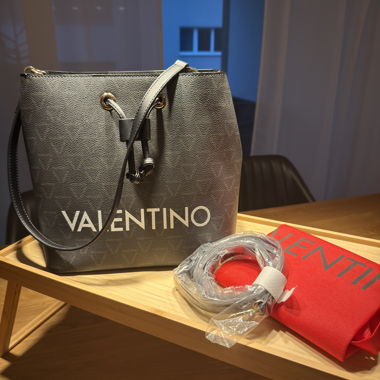Borsa Valentino nera, nuovo di zecca