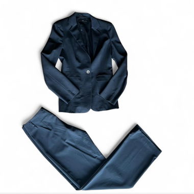 Dark blue boss two-piece suit (size 34)