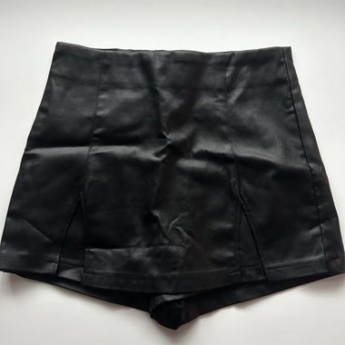 Shorts in ecopelle neri