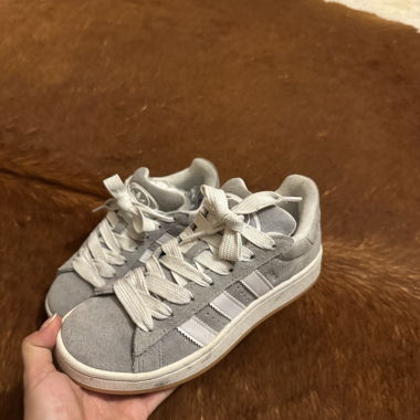 Adidas Campus