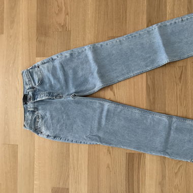 Classic Fit Jeans von Asos