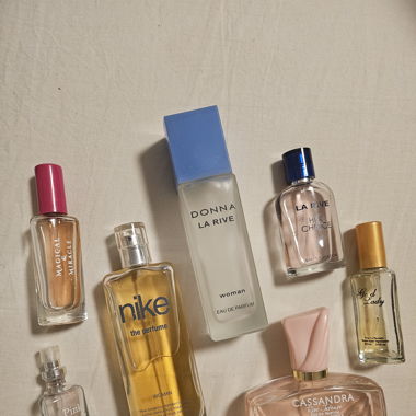 Diverse Parfüms set (nike, la rive, etc)