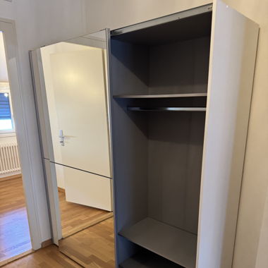 Wardrobe/Closet