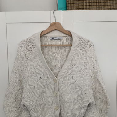 Cute cropped cardigan