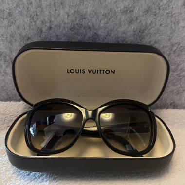 Louis Vuitton – Lunettes de soleil 