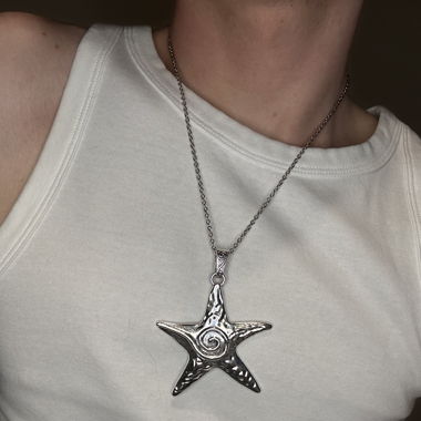 Starfish Pendant Necklace