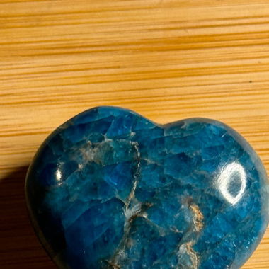 Blaues Apatit Herz