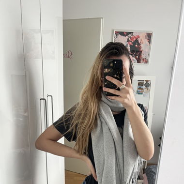 Wool blend scarf