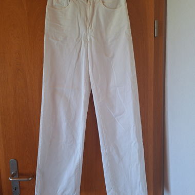 Weisse Hose