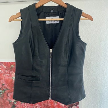 Gilet en cuir noir vintage