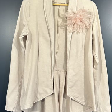 Dixie - Hellrosa Jacke mit Blütenbrosche - M/38