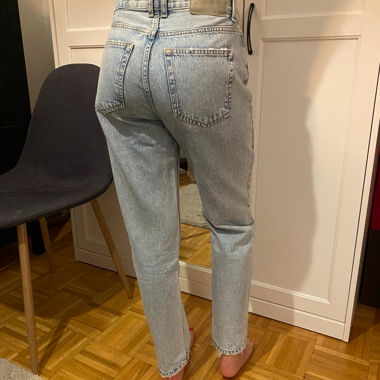 Jeans Mom