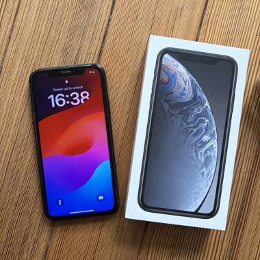 Apple iPhone XR 64GB