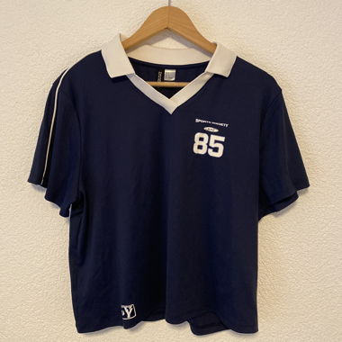 maglia sportiva blu scuro