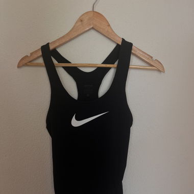 nike sport top 