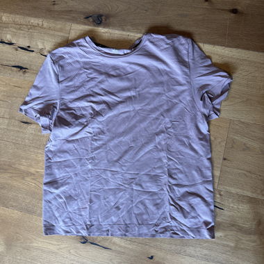 Lilac sports T-shirt