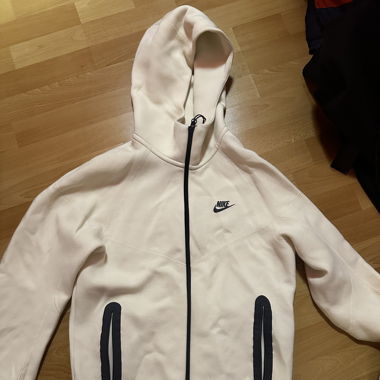 Nike Tech Jacke