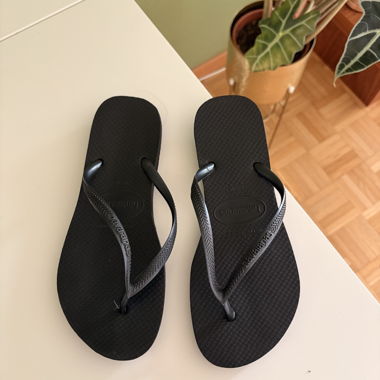 Tongs Havaianas noires