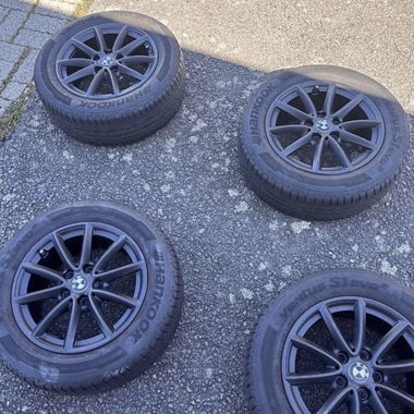 BMW Felgen mit Reifen