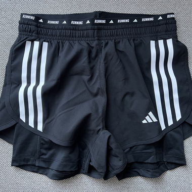 Short da running Adidas nero