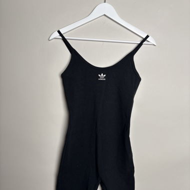 Adidas schwarzer Tank-Romper