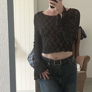 Top en dentelle noir