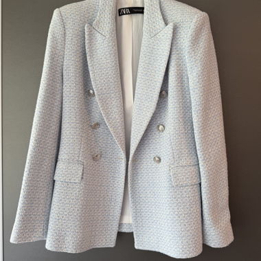 Blazer in tweed Zara azzurro chiaro