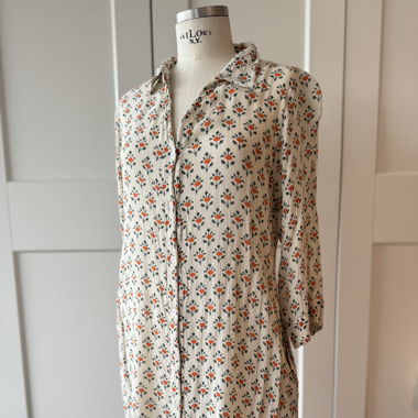 Dress / shirt with pockets