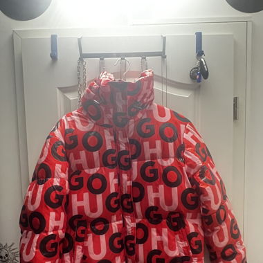 Rote Hugo Boss Jacke