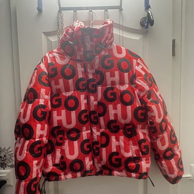 Rote Hugo Boss Jacke
