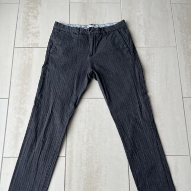 WE Slim Fit Pants - W31 L32 - Dark Grey Pinstripe