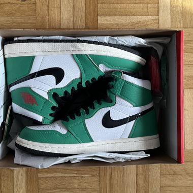 Nike Air Jordan 1 Mid Lucky Green with box