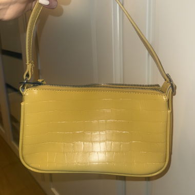 Yellow Faux-Croc Baguette Bag