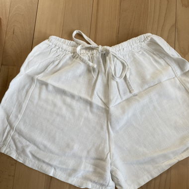 weisse Shorts