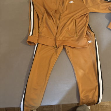 Tuta da allenamento Nike arancione