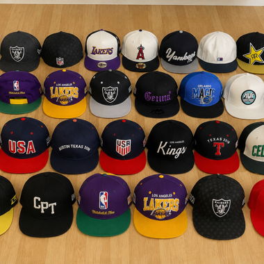 Lotto di cappellini snapback (14-15 totali)