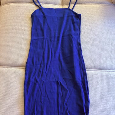 Robe bleue à bretelles