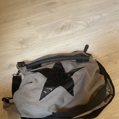 Grosse Tasche