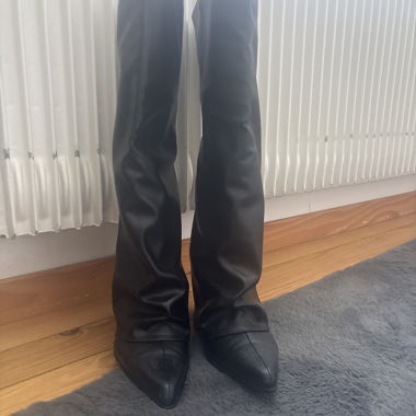 Schwarze Kniehohe Stiefel shark boots
