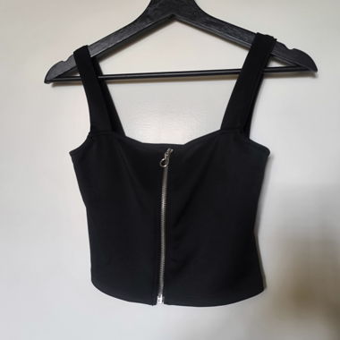 Black Crop Top with Zipper