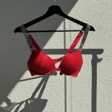 roter victoria’s secret bh