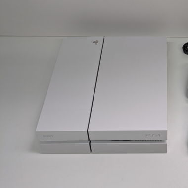 Sony PlayStation 4 weiss mit 2 Controller