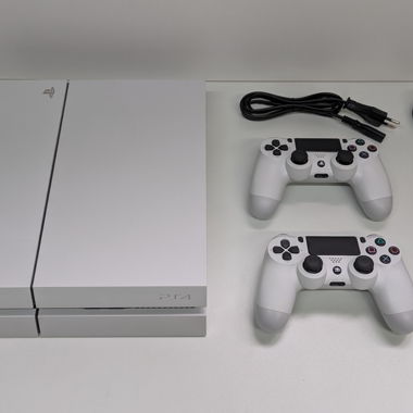 Sony PlayStation 4 weiss mit 2 Controller