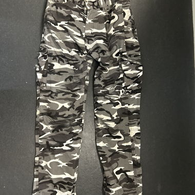 Motorcycle pants with protection