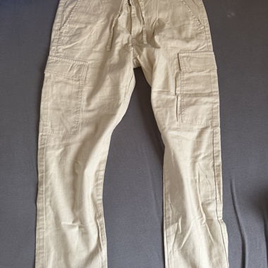 Pantaloni cargo beige