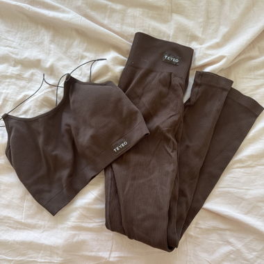 Ensemble tevo marron