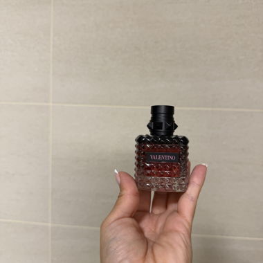 Valentino Born in Roma Perfume
