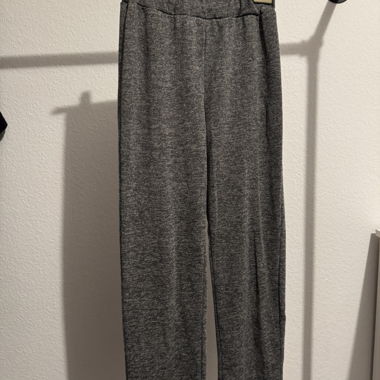 GREY HIGH-WAISTED SWEATPANTS