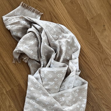 Louis Vuitton.