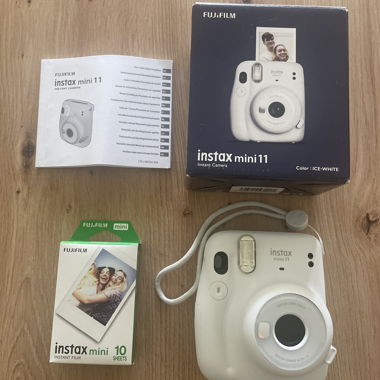 Fotocamera istantanea Instax Mini 11